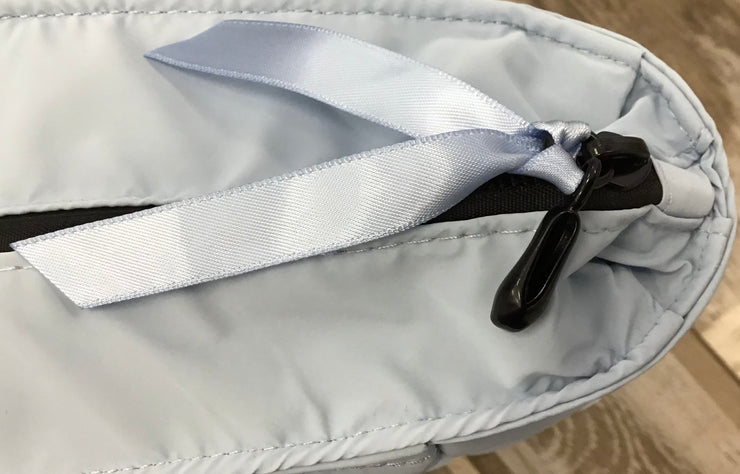 Nikolay - Medium Tote Bag with Zipper (BC002BAN) - Light Blue