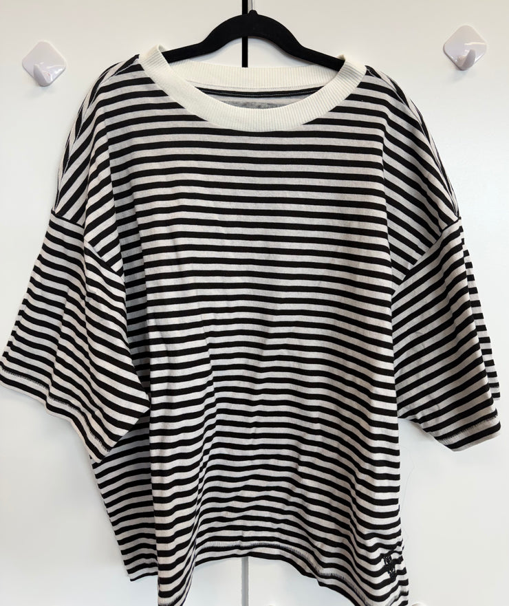 Free People Movement - Tackle Stripe Tee - Adult (OB2199267) - Court Stripe Black